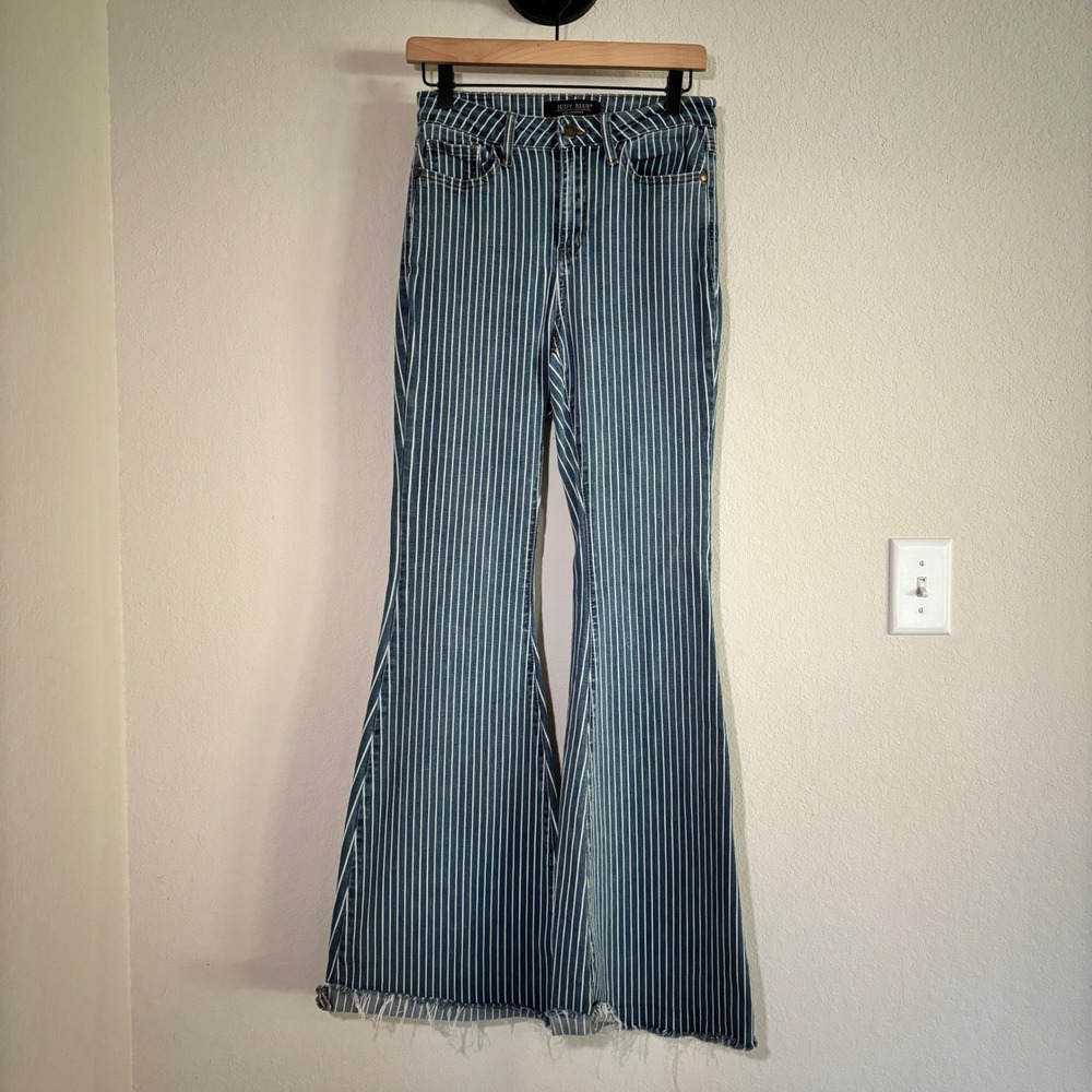Judy Blue Jeans Super Flare 5/27 Pinstripe Stretch Blue Boho Retro